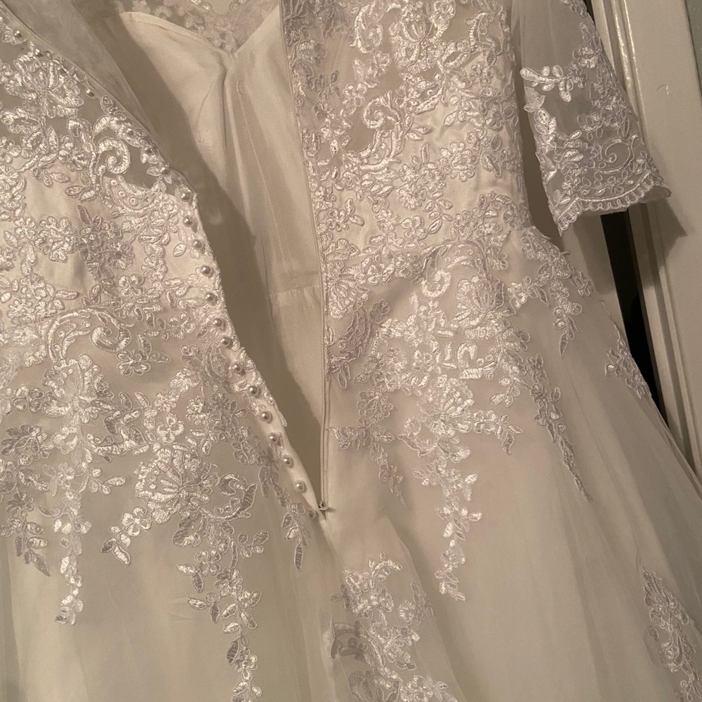 Wedding dress